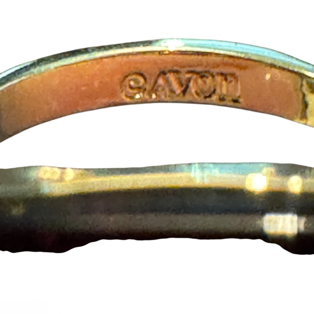 Avon Gold Ring with Rich Purple Gemstone vintage, sz 6.5 - Picture 4 of 4